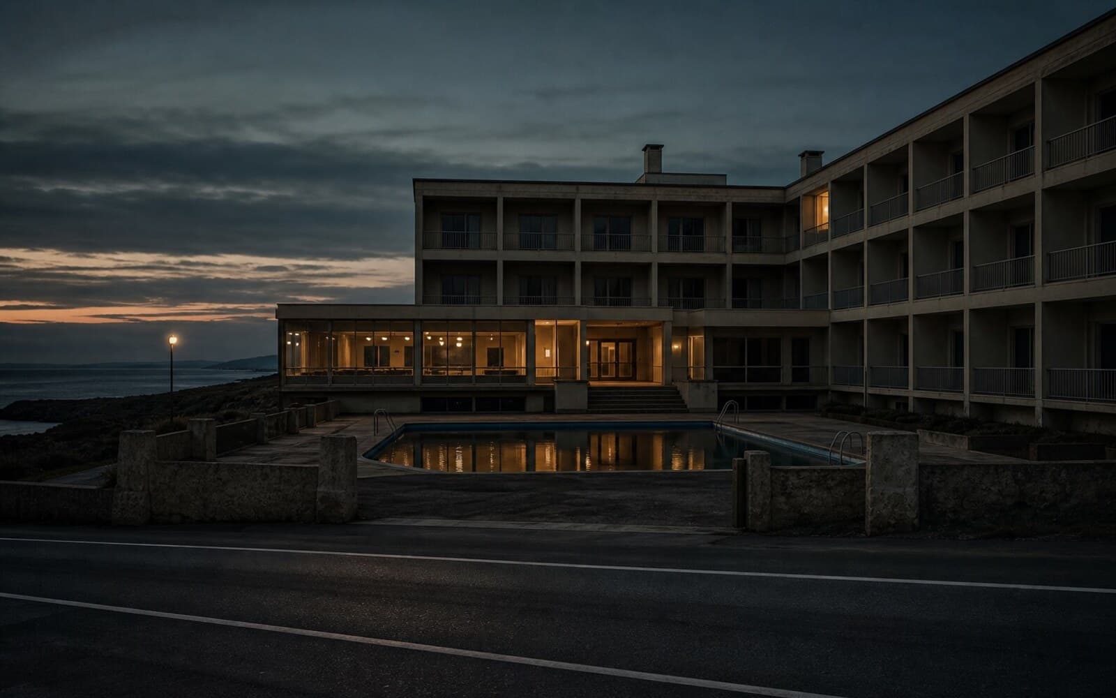 Guest Reports Ample Vacancies At Coastal Hotel But No Means Of Departure